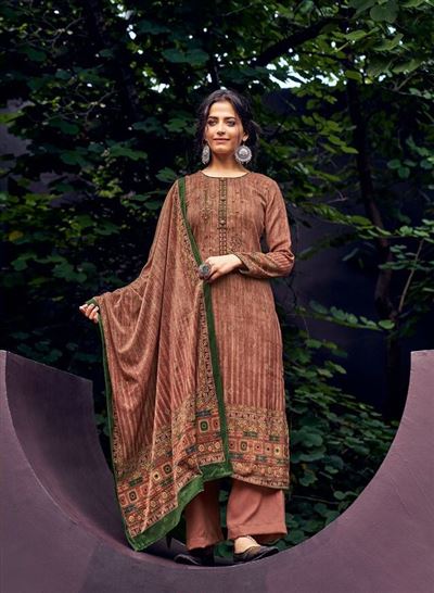 Girlish Gajri Colour Dress On Pashmina For Winter