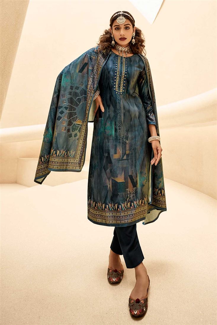 Beautiful and Adorable Salwaar Kameez for Winter S