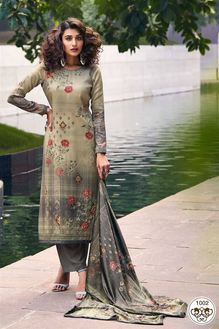 Smart And Classy Grey Colour Pashmina Fabric